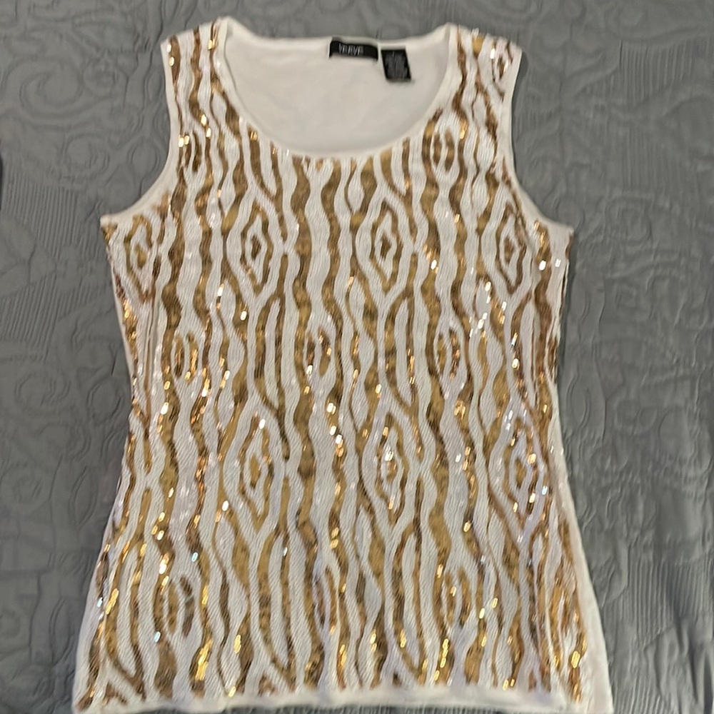 Verve L White/Gold Sequin Sleeveless Knit Top